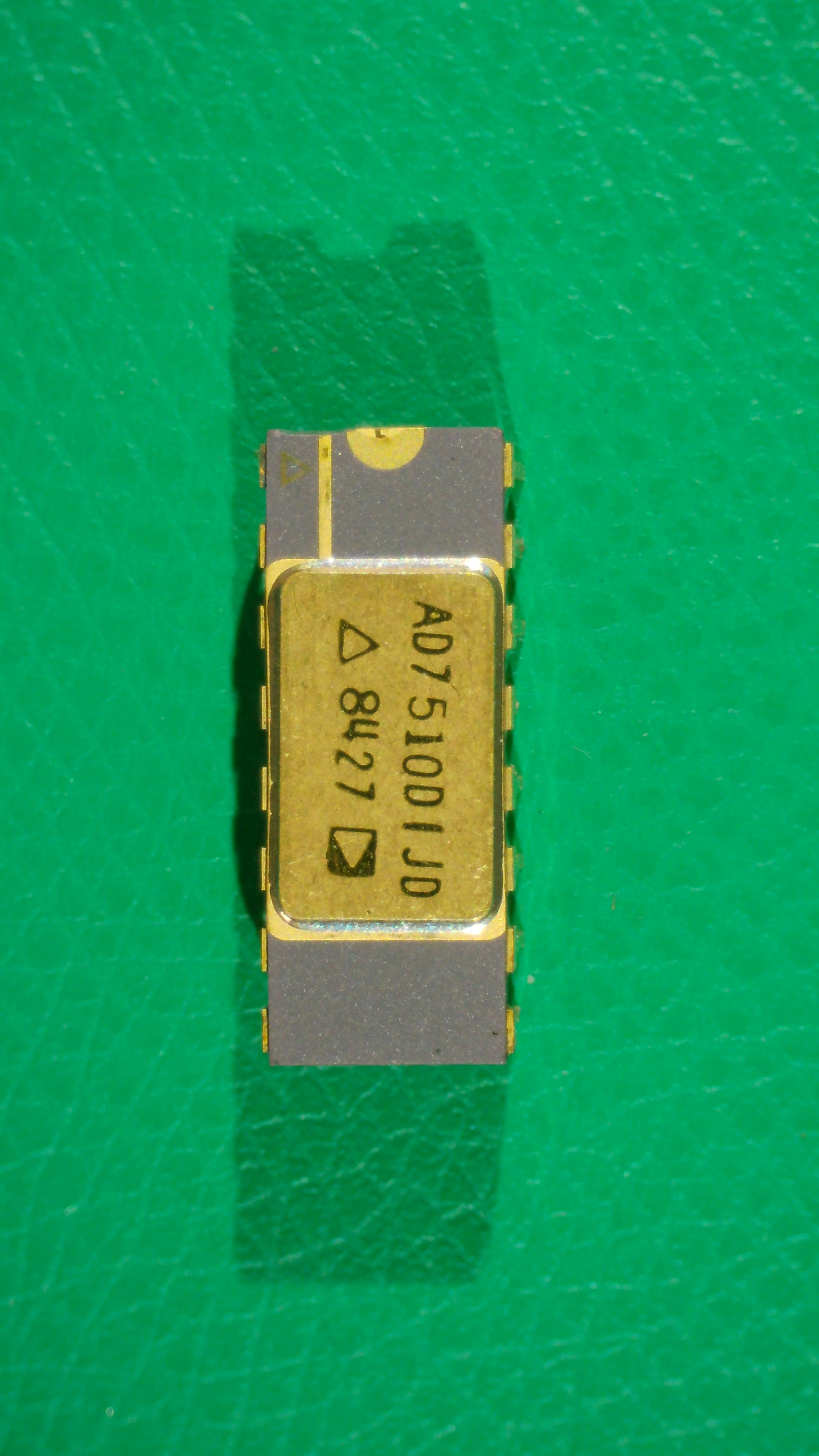 AD7510 product image