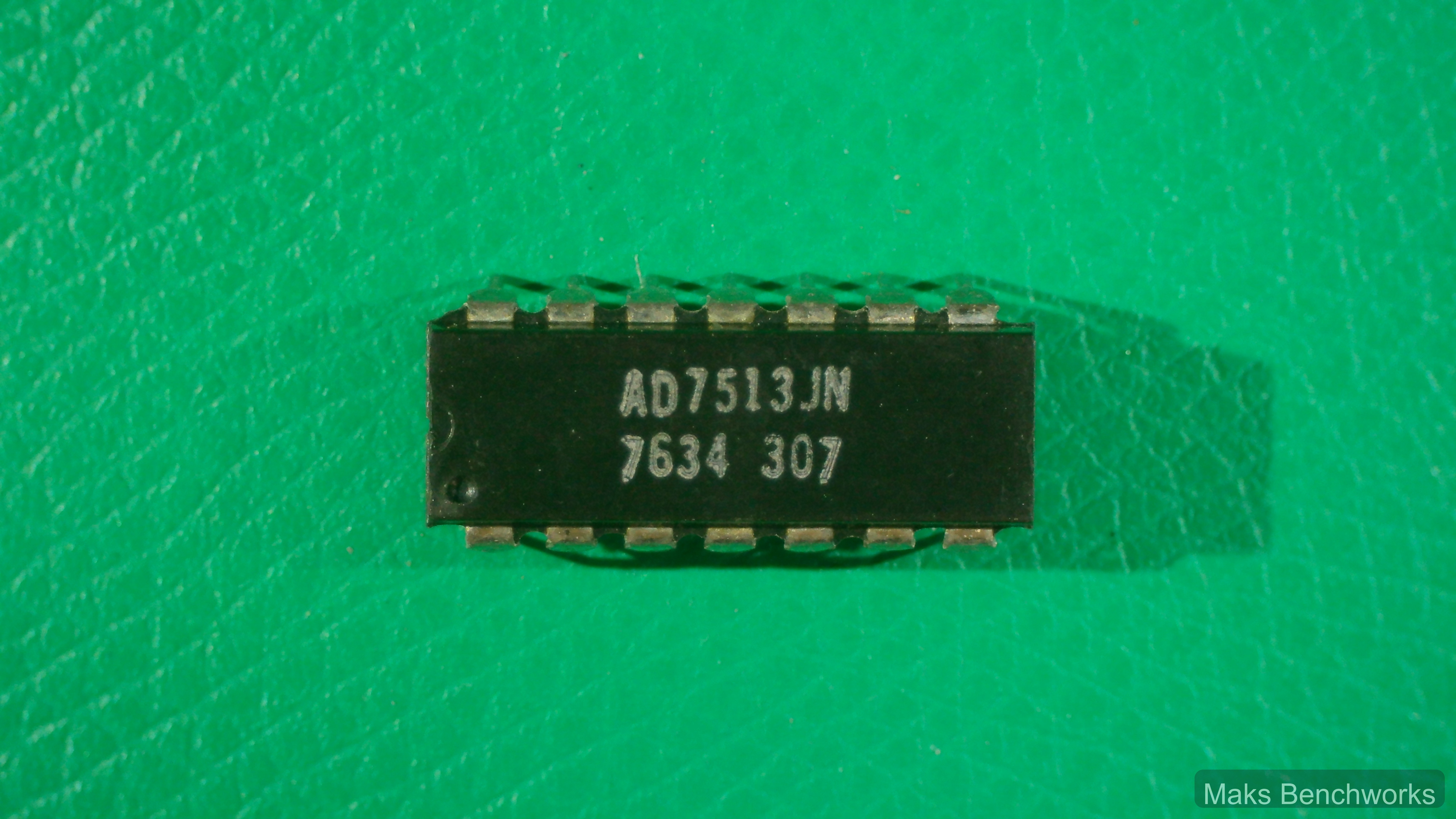 AD7512 product image