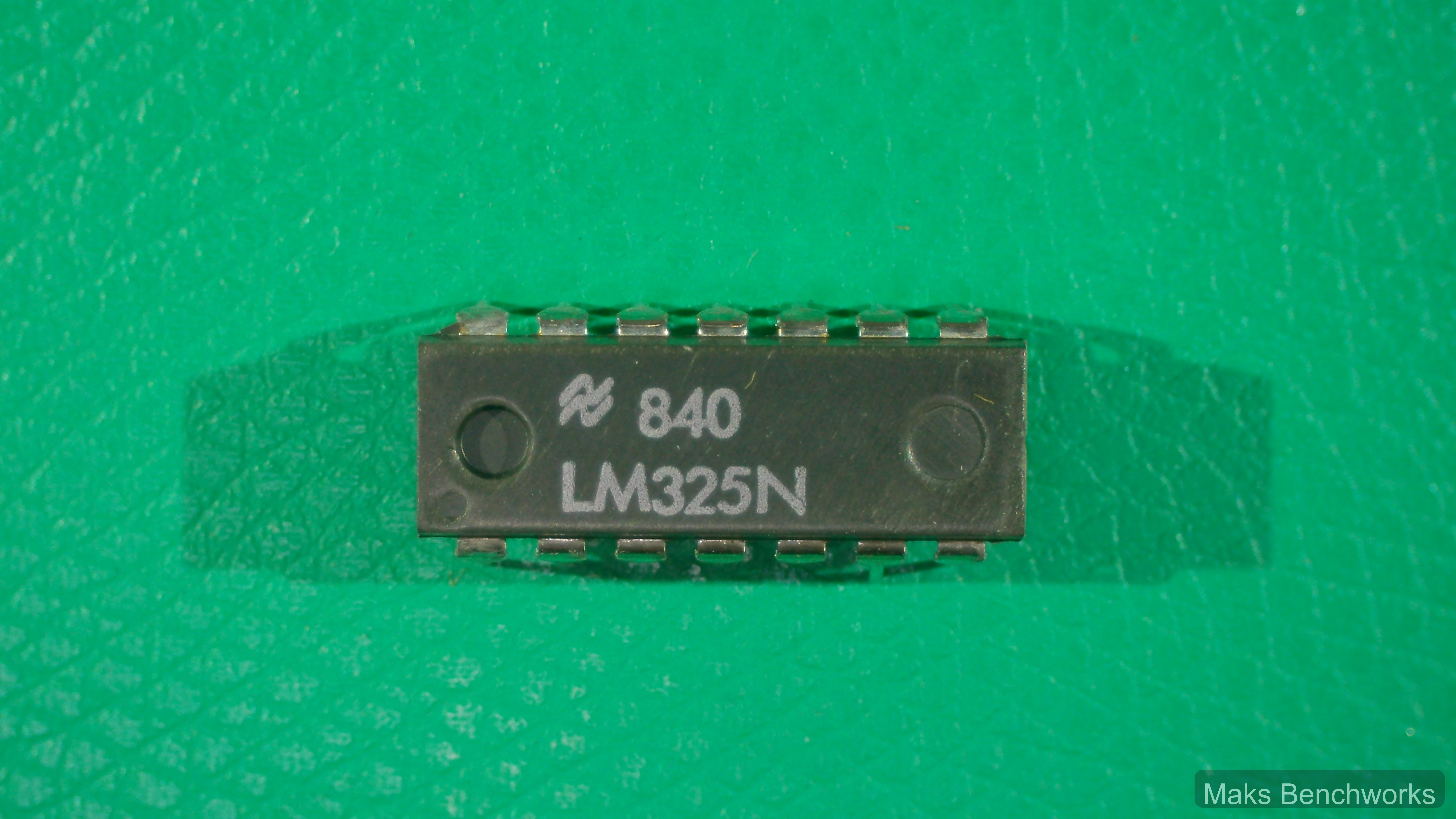 LM325 product image
